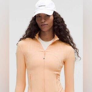 Lululemon Define Cropped Jacket *Nulu
🍈Rock Melon